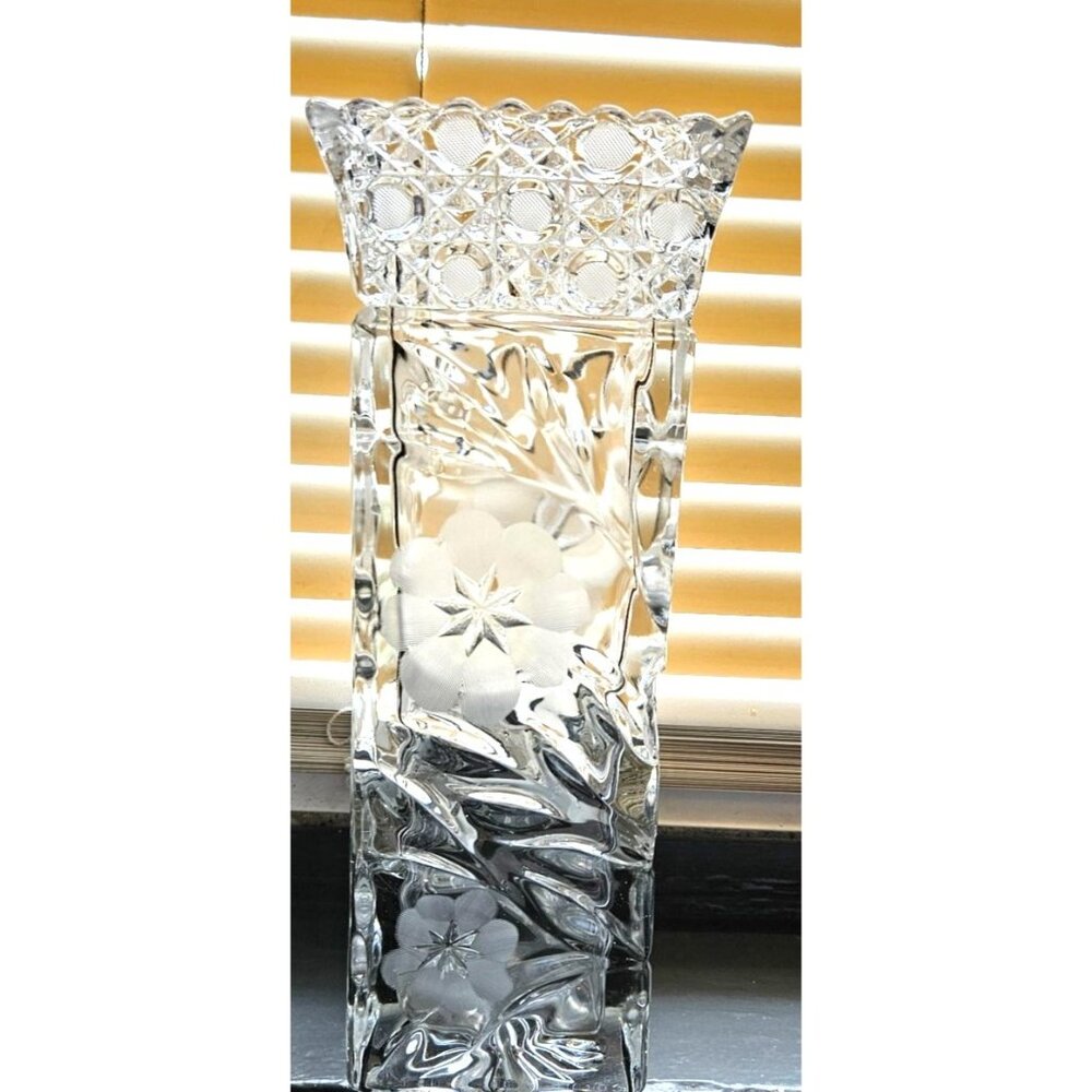 Vintage Vase Crystal Cut Glass Etched Flower & Starburst Rectangular 10 Inches - Picture 2 of 15